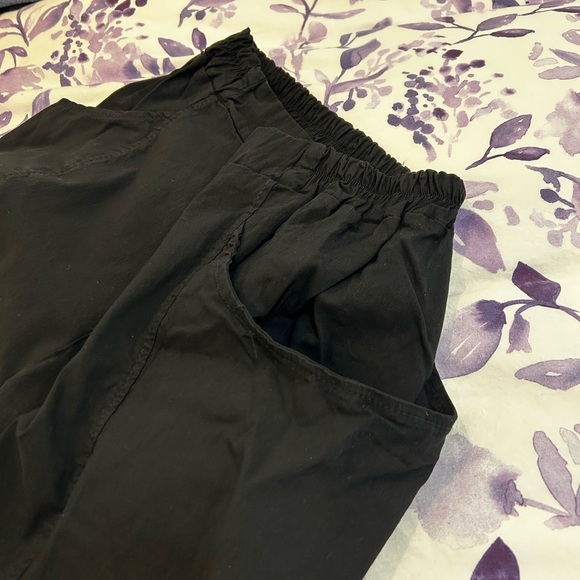 Black pants - Picture 3 of 3